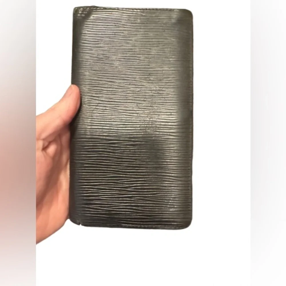 Louis Vuitton Black Epi Porte-Feuille Brazza Leather Bifold Wallet